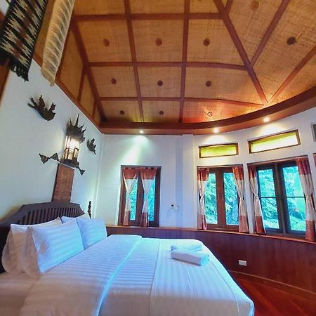 Avara Signature House Hotel Chiang Mai Luaran gambar