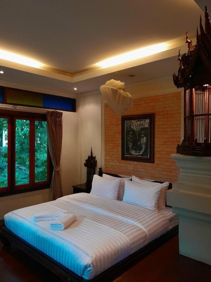 Avara Signature House Hotel Chiang Mai Luaran gambar