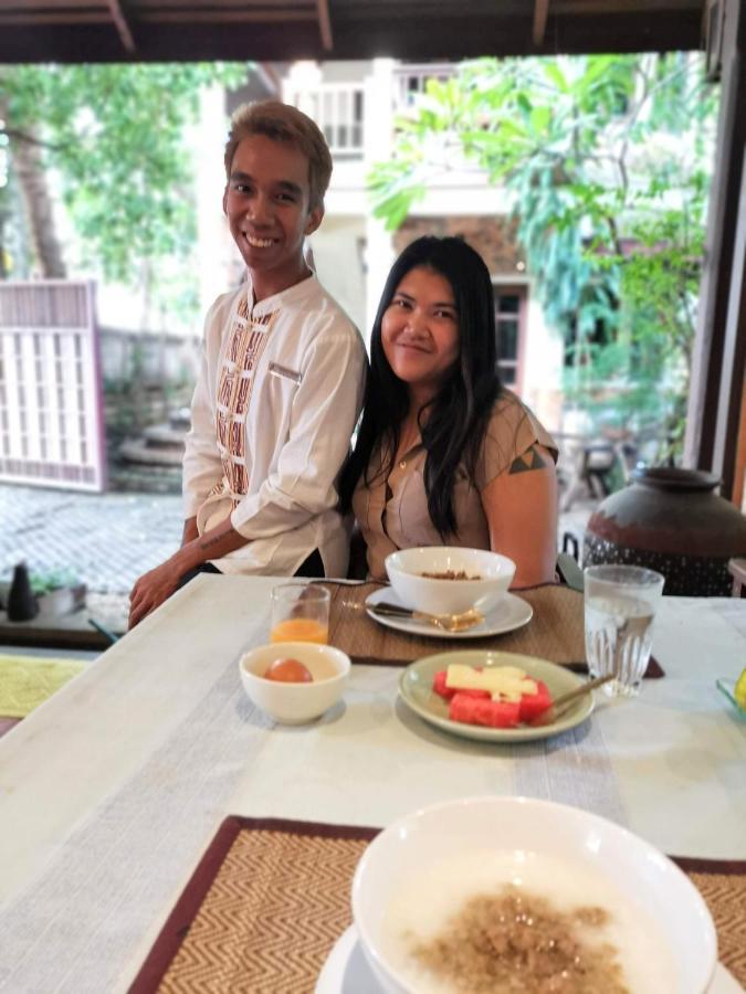 Avara Signature House Hotel Chiang Mai Luaran gambar